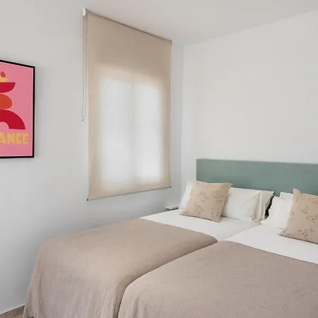 Daire Stylish 2-bedroom Penthouse In Naranjos De Marbella