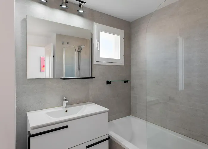 Daire Stylish 2-bedroom Penthouse In Naranjos De *