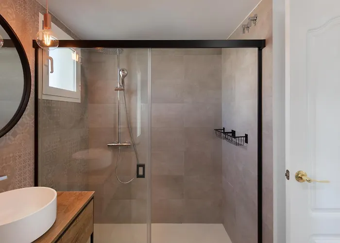 Daire Stylish 2-bedroom Penthouse In Naranjos De Marbella