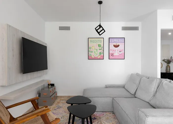 Stylish 2-bedroom Penthouse In Naranjos De Apartment