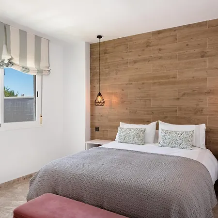Stylish 2-bedroom Penthouse In Naranjos De Марбелья