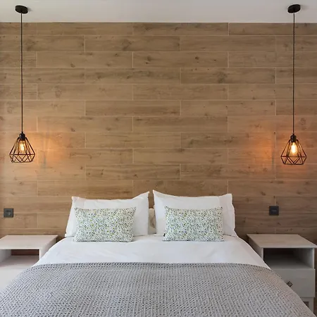 Διαμέρισμα Stylish 2-bedroom Penthouse In Naranjos De Μαρμπέλλα