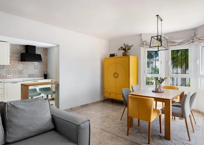 Stylish 2-bedroom Penthouse In Naranjos De